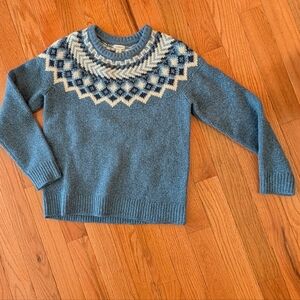 L.L. Bean Blue and Cream Patterned Sweater